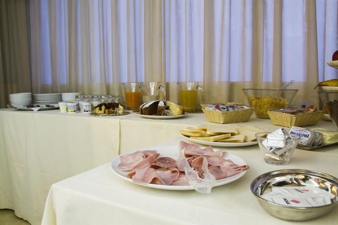 Imagen del bar/restaurante del Hotel Catania Town. Foto 2