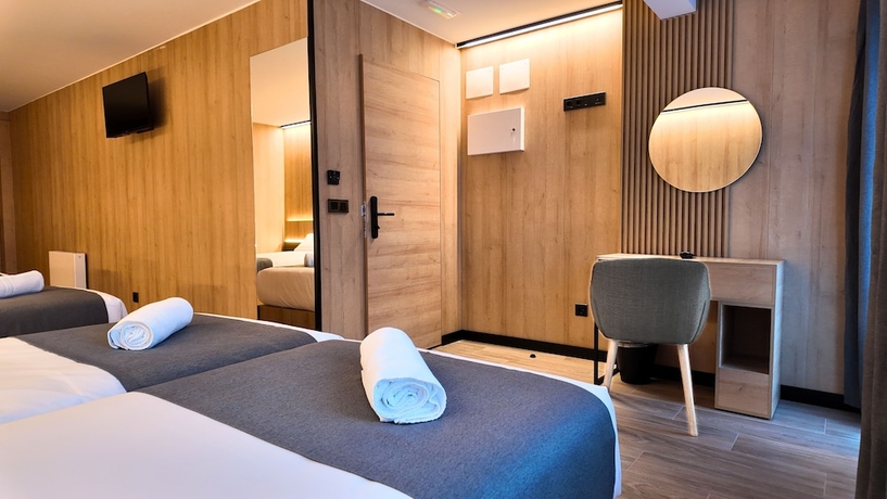 Imagen de la habitación del Hotel Catanies. Foto 10