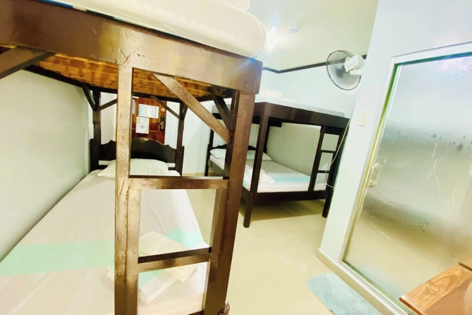 Imagen de la habitación del Hotel Catappa Lodge Puerto Galera. Foto 3