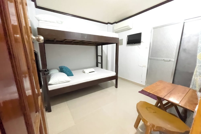 Imagen de la habitación del Hotel Catappa Lodge Puerto Galera. Foto 8