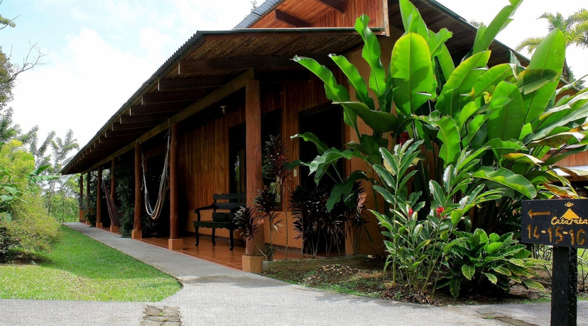 Imagen de los exteriores del Hotel Catarata Eco-lodge. Foto 11