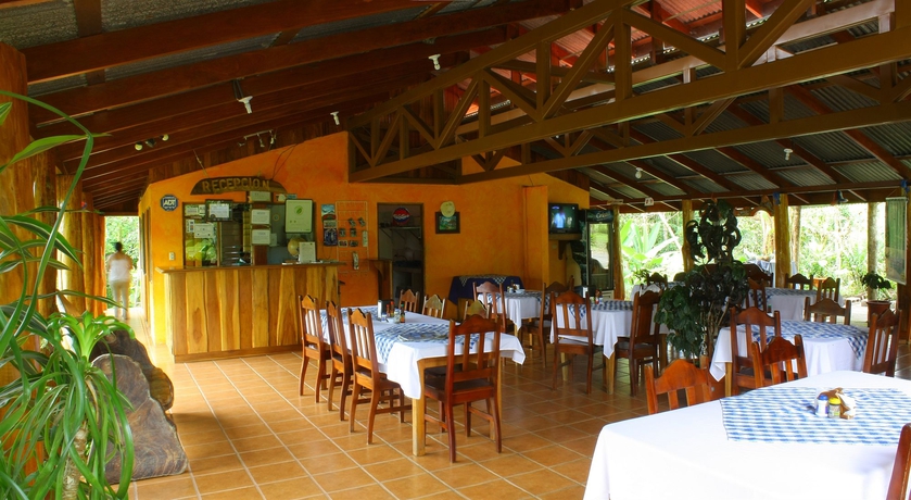 Imagen del bar/restaurante del Hotel Catarata Eco-lodge. Foto 6