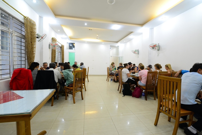 Imagen del bar/restaurante del Hotel Catba Island. Foto 6