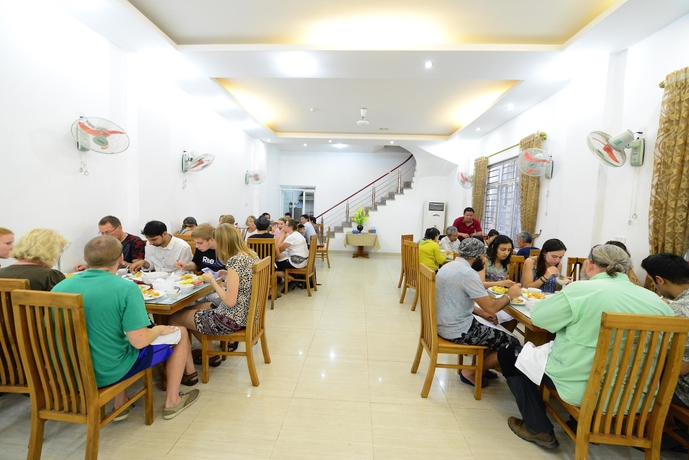 Imagen del bar/restaurante del Hotel Catba Island. Foto 8