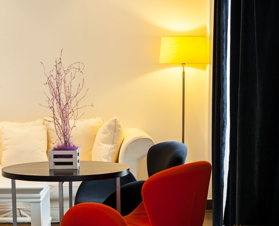 Imagen de la habitación del Hotel Catedral Almería. Foto 4