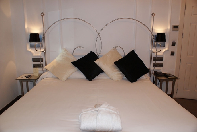 Imagen de la habitación del Hotel Catedral Almería. Foto 10