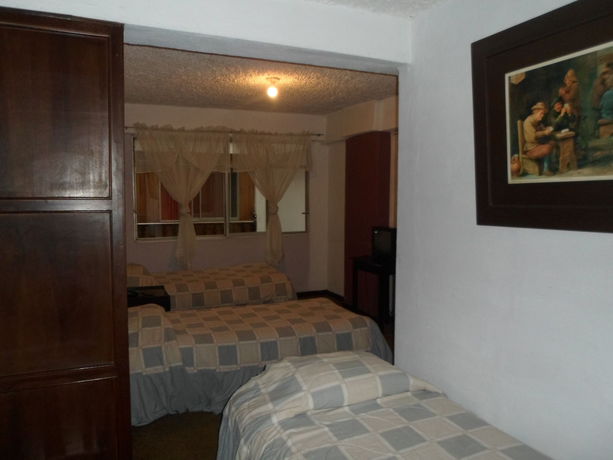 Imagen de los interiores del Hotel Catedral Cuenca. Foto 13