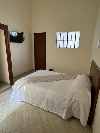 Imagen de la habitación del Hotel Catedral Cuernavaca. Foto 18