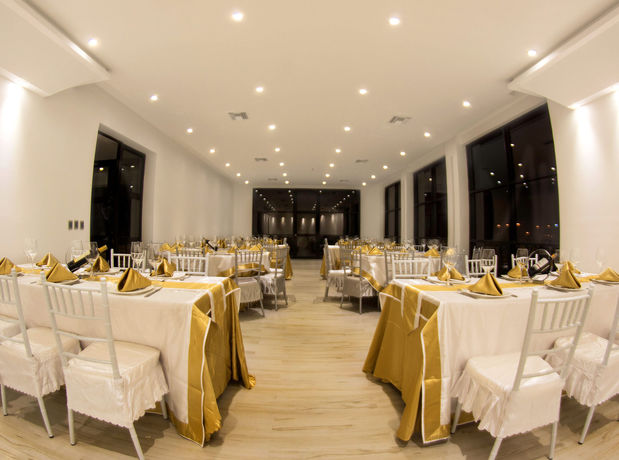 Imagen del bar/restaurante del Hotel Catedral Plaza. Foto 7