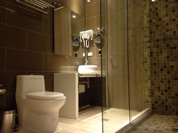 Imagen de los interiores del Hotel Catedral Plaza. Foto 15