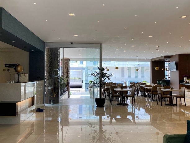 Imagen de los interiores del Hotel Catena. Foto 12