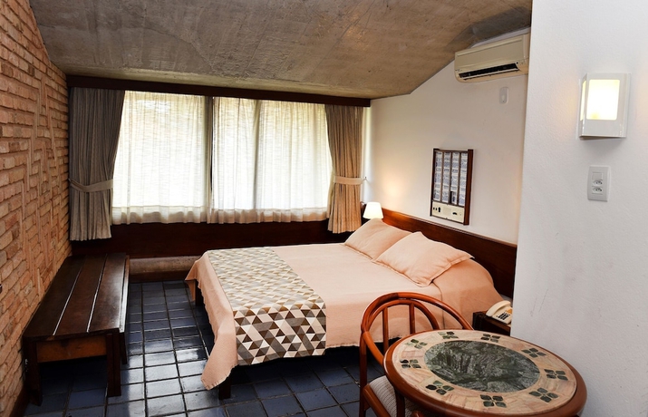 Imagen de la habitación del Hotel Catharina Paragua&ccedil;u. Foto 5