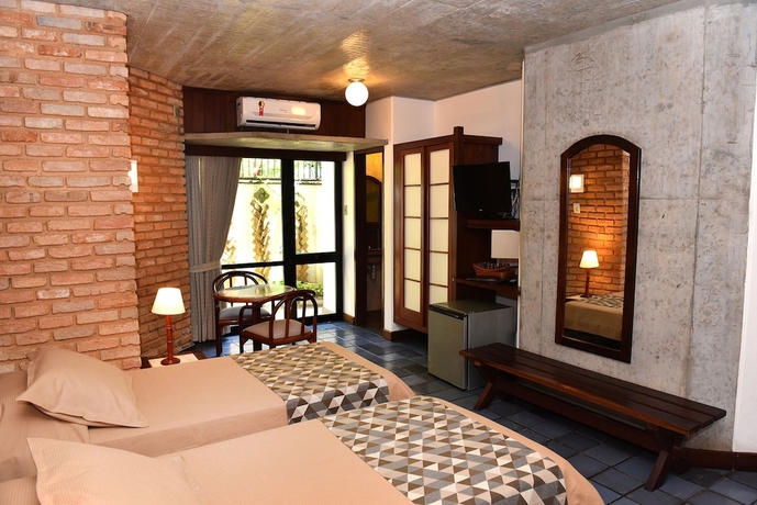 Imagen de la habitación del Hotel Catharina Paragua&ccedil;u. Foto 7