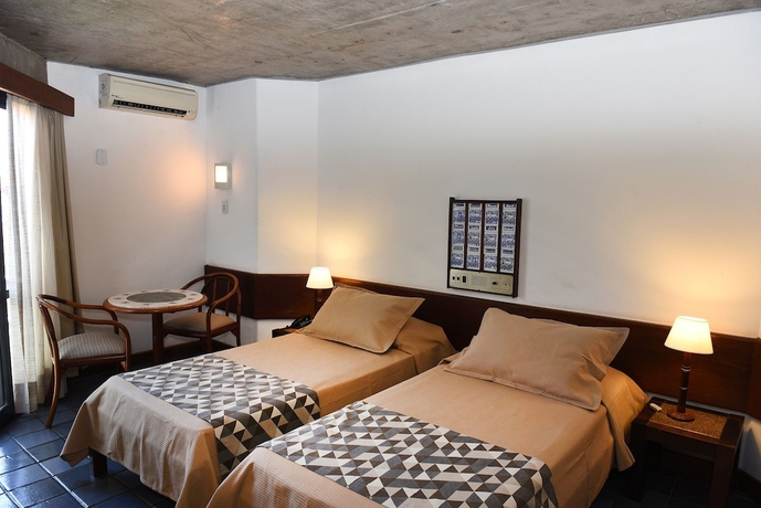 Imagen de la habitación del Hotel Catharina Paragua&ccedil;u. Foto 8