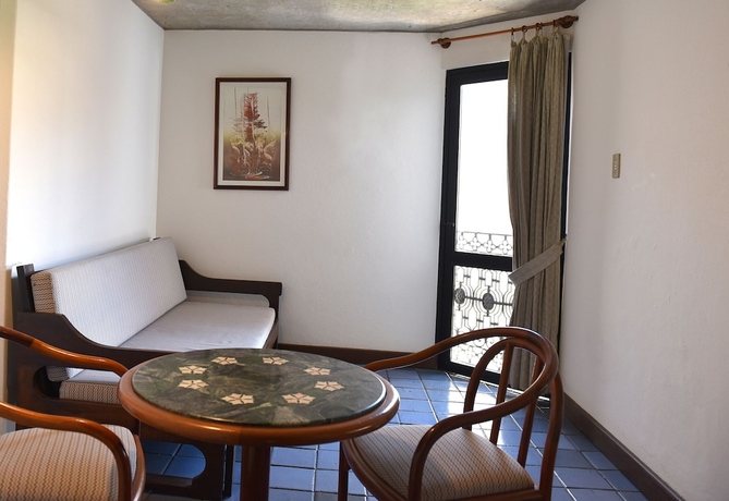 Imagen de la habitación del Hotel Catharina Paragua&ccedil;u. Foto 14