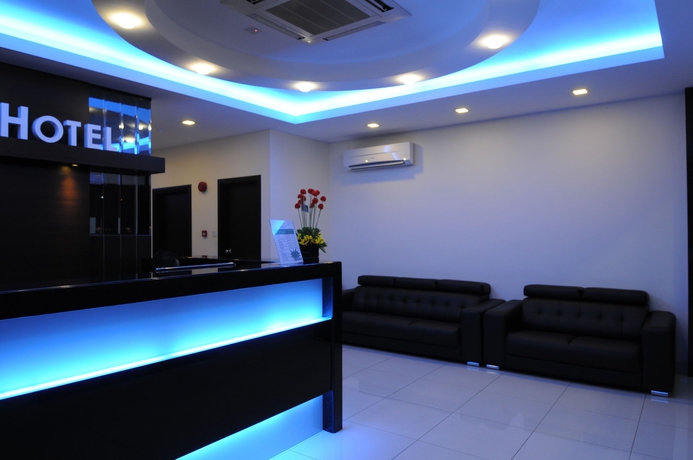 Imagen de los interiores del Hotel Cathay. Foto 16
