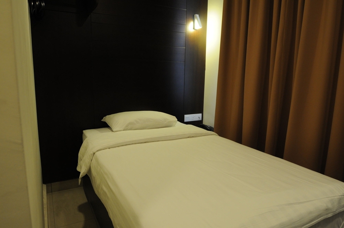 Imagen de la habitación del Hotel Cathay. Foto 10