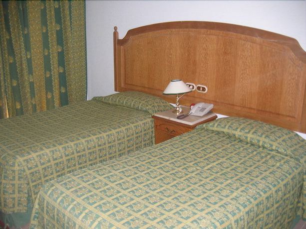 Imagen de la habitación del Hotel Catherine Plaza. Foto 7