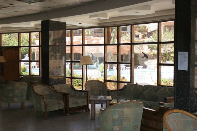 Imagen de los interiores del Hotel Catherine Plaza. Foto 12