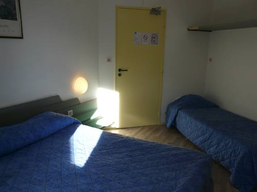 Imagen de la habitación del Hotel Cat'hotel. Foto 10