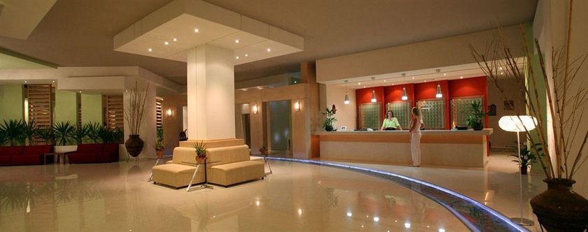Imagen de los interiores del Hotel Cathrin Rhodes By Anayia. Foto 12
