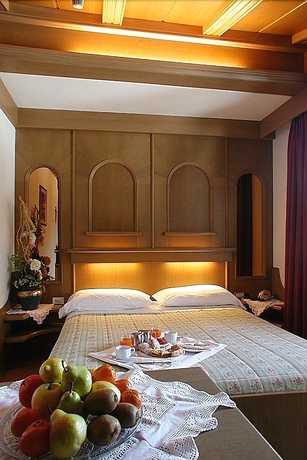 Imagen de la habitación del Hotel Catinaccio. Foto 14