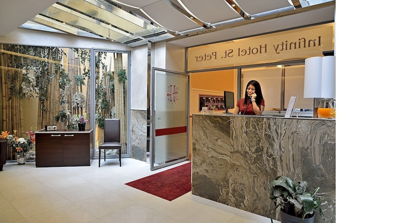 Imagen de los interiores del Hotel Catone District. Foto 9