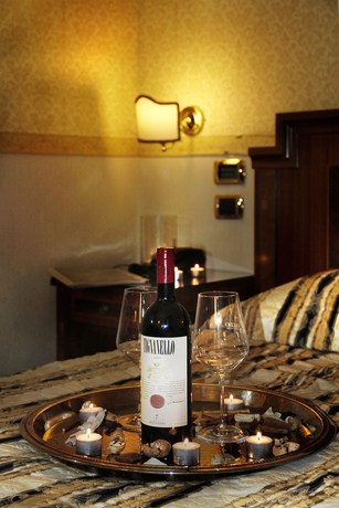 Imagen de la habitación del Hotel Catone. Foto 4