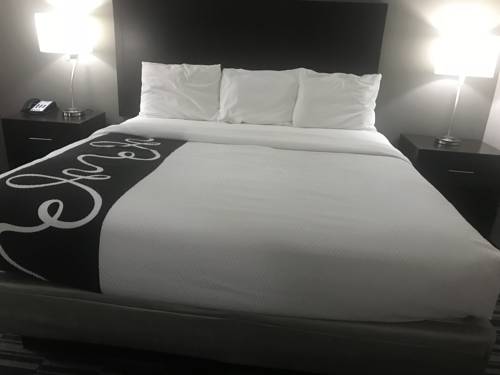 Imagen de la habitación del Hotel Catoosa Inn and Suites. Foto 4