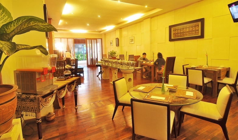 Imagen del bar/restaurante del Hotel Cattleya Suite By Marbella. Foto 2