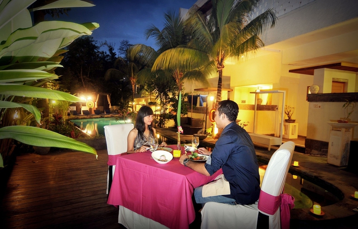 Imagen del bar/restaurante del Hotel Cattleya Suite By Marbella. Foto 3