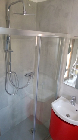 Imagen de la habitación del Hotel Catto Suisse. Foto 9