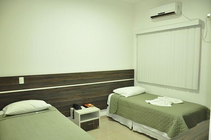 Imagen de la habitación del Hotel Cat&uacute; Palace. Foto 4