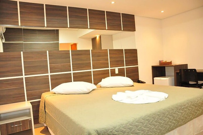 Imagen de la habitación del Hotel Cat&uacute; Palace. Foto 16