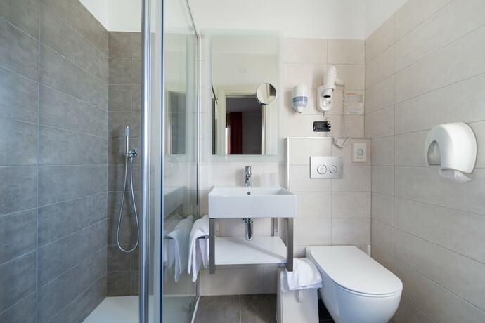 Imagen de la habitación del Hotel Catullo, Malcesine. Foto 14