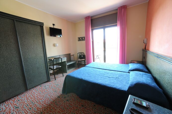 Imagen de la habitación del Hotel Catullo, Malcesine. Foto 18