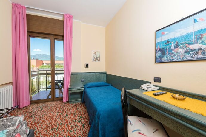 Imagen de la habitación del Hotel Catullo, Malcesine. Foto 19