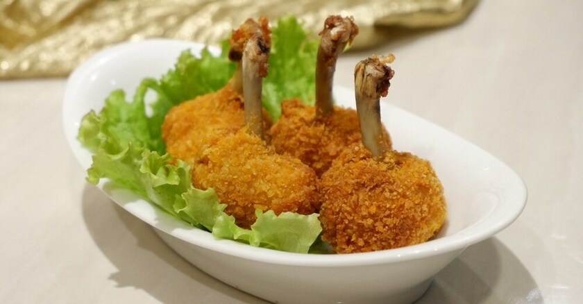 Imagen del bar/restaurante del Hotel Catur Magelang. Foto 6