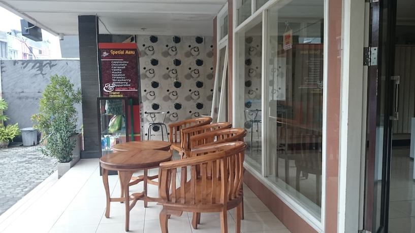 Imagen de los interiores del Hotel Catur Warga. Foto 14