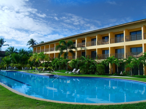 Imagen de la piscina del Hotel Catussaba Business. Foto 15