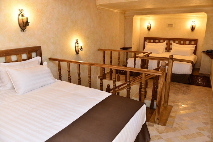 Imagen de la habitación del Hotel Caucasus. Foto 9