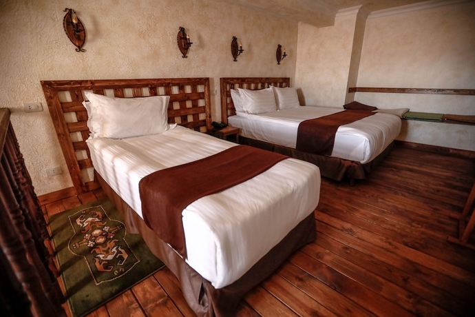 Imagen de la habitación del Hotel Caucasus. Foto 18