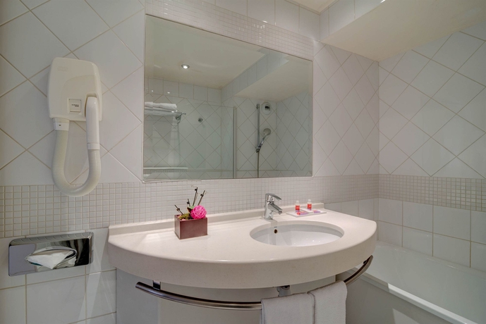 Imagen de la habitación del Hotel Caumartin Opera-Astotel. Foto 5