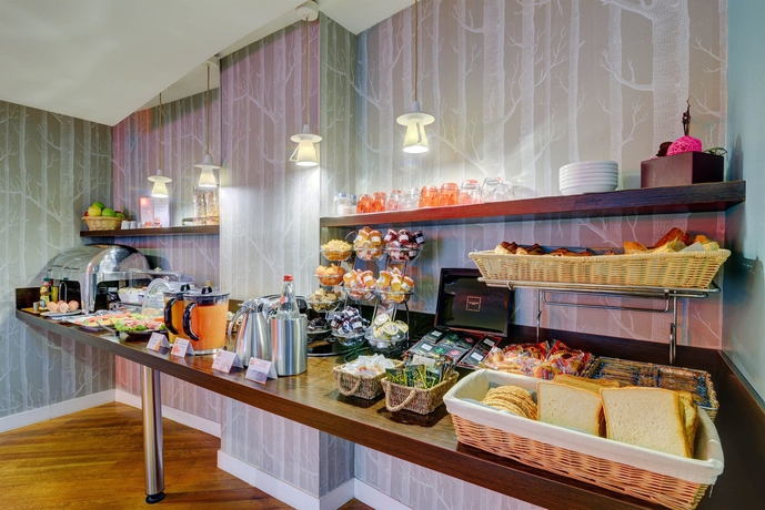 Imagen del bar/restaurante del Hotel Caumartin Opera-Astotel. Foto 3