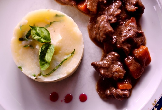 Imagen del bar/restaurante del Hotel Cauquenes De Nimez. Foto 7