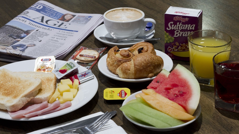 Imagen del bar/restaurante del Hotel Causeway 353. Foto 4