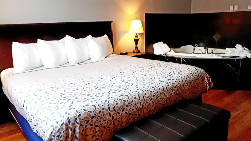 Imagen de la habitación del Hotel Causeway Bay Sparwood. Foto 13