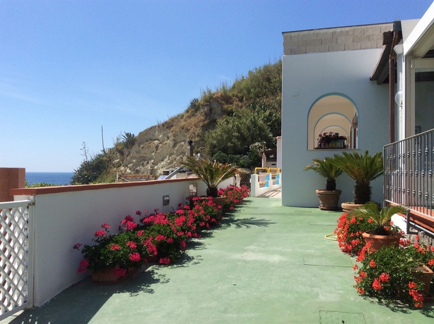 Imagen de los exteriores del Hotel Cava Dell'Isola. Foto 14