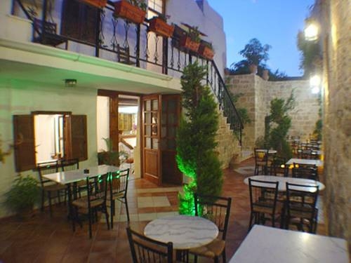Imagen general del Hotel Cava D'oro Hotel. Foto 1