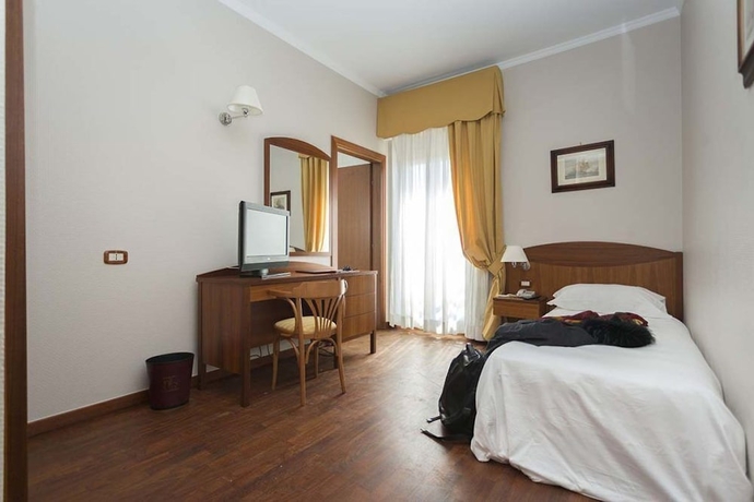 Imagen de la habitación del Hotel Cavaliere. Foto 10